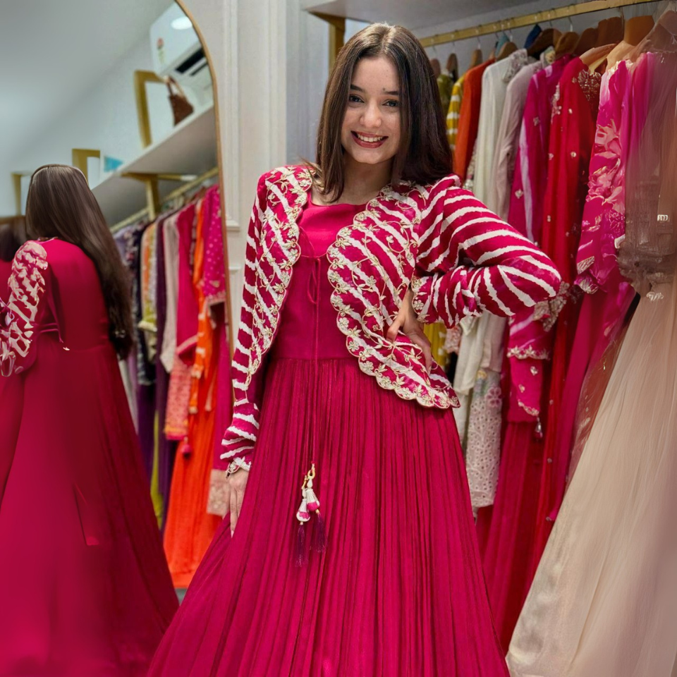 Stylish Fox Blooming Georgette gown