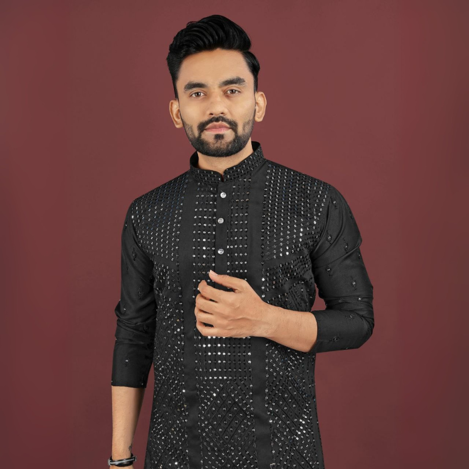 Elegant men’s kurta set in viscose silk with cotton pyjama