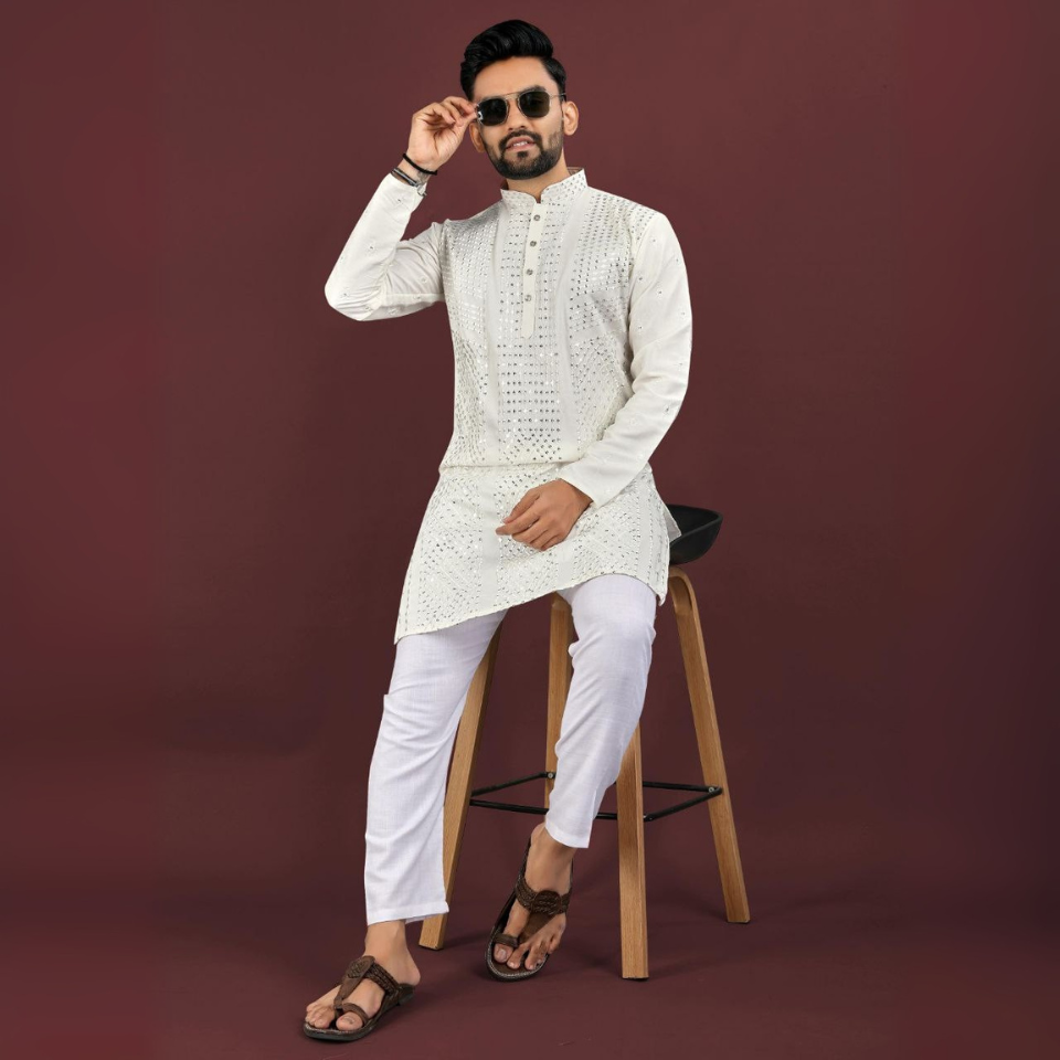 Elegant men’s kurta set in viscose silk with cotton pyjama