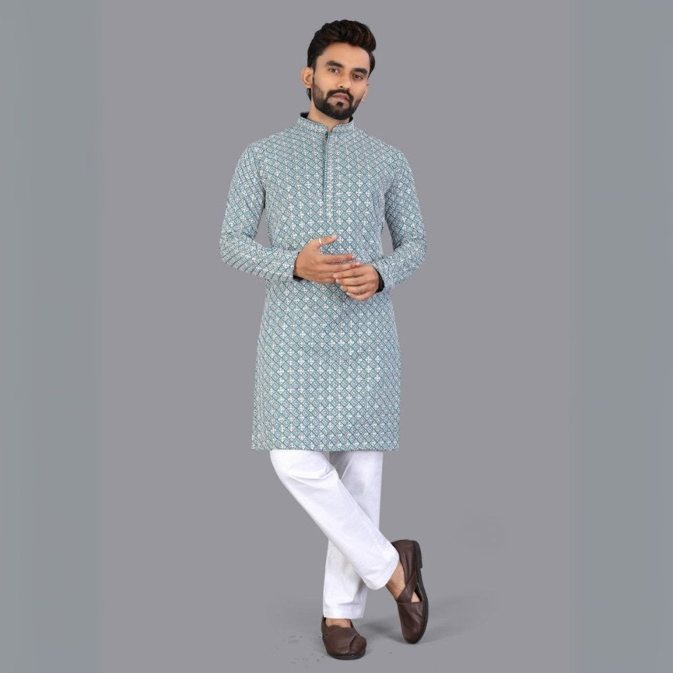 Stylish men’s kurta pajama set