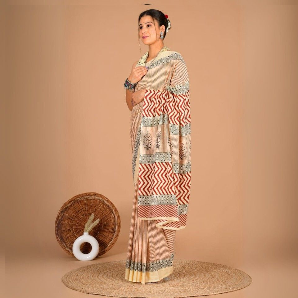 Linen Saree with All-Over Digital Print