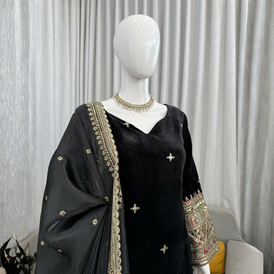 Heavy Velvet Designer Kurta Plazzo Set with Thread & Sequence Work Dupatta