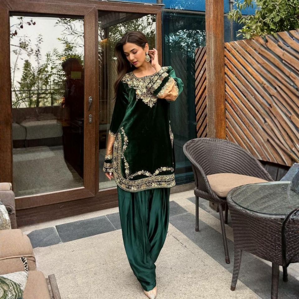 Viscose Velvet Thread–Sequence Work Top Pant Dupatta Set