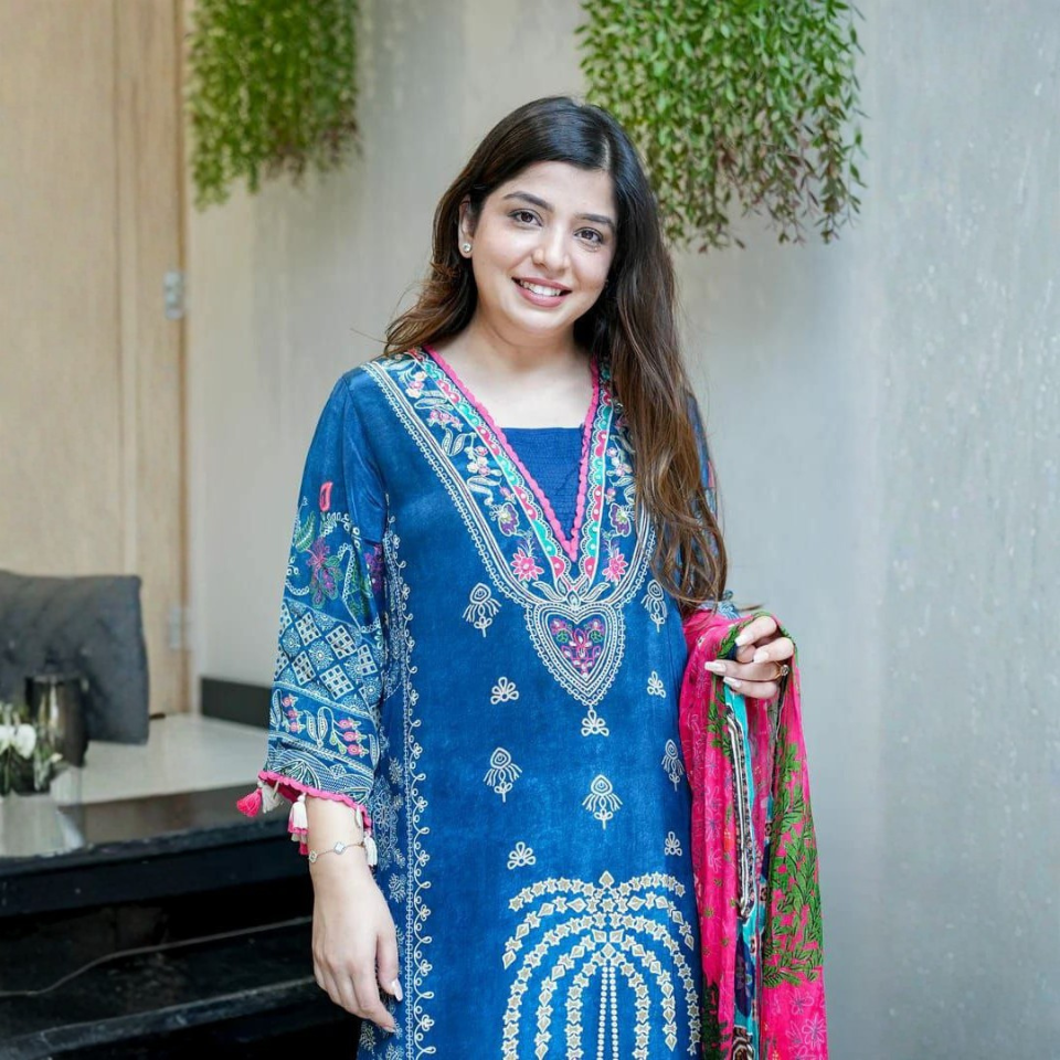 Premium Muslin Handwork Kurti with Pure Cotton Lining