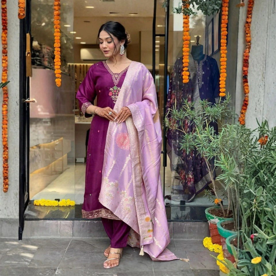 Zaina Chanderi Kurti Set