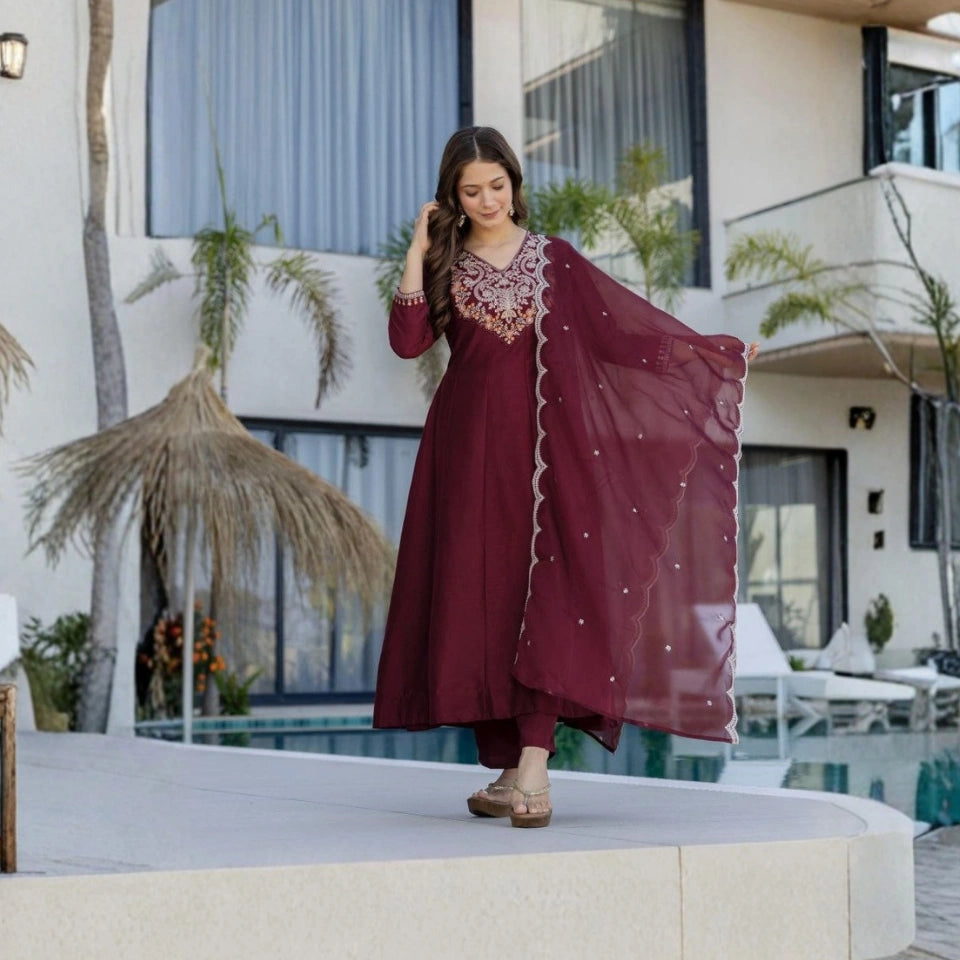 Alia Chinon Kurti Set