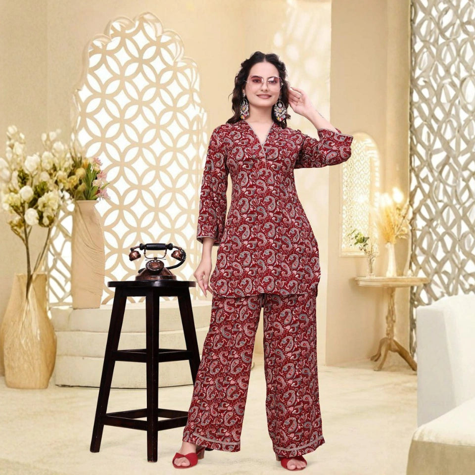 Delta Printed V-Neck Kurti